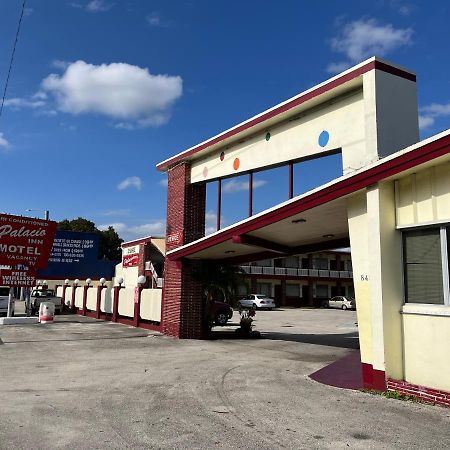 Palacio Inn Motel Miami Springs Exterior photo